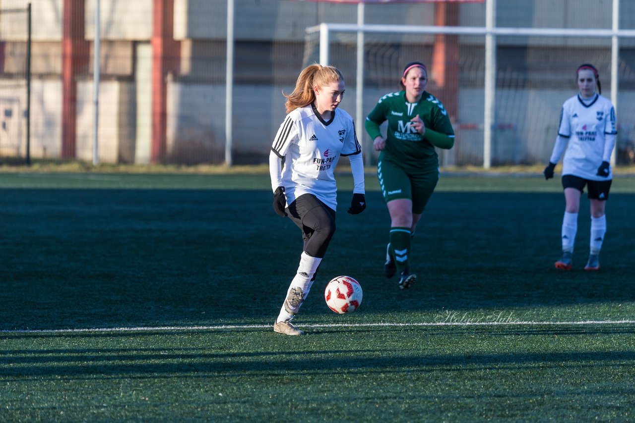 Bild 213 - Frauen SG Holstein Sued - SV Gruenweiss-Siebenbaeumen : Ergebnis: 0:2